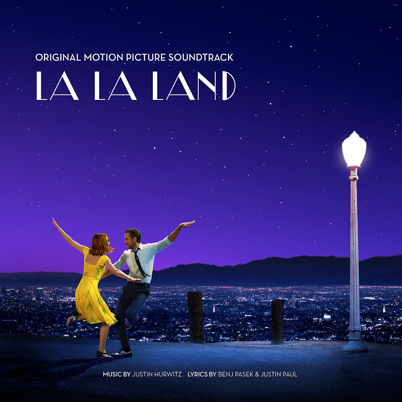 Emma Stone - Someone In The Crowd