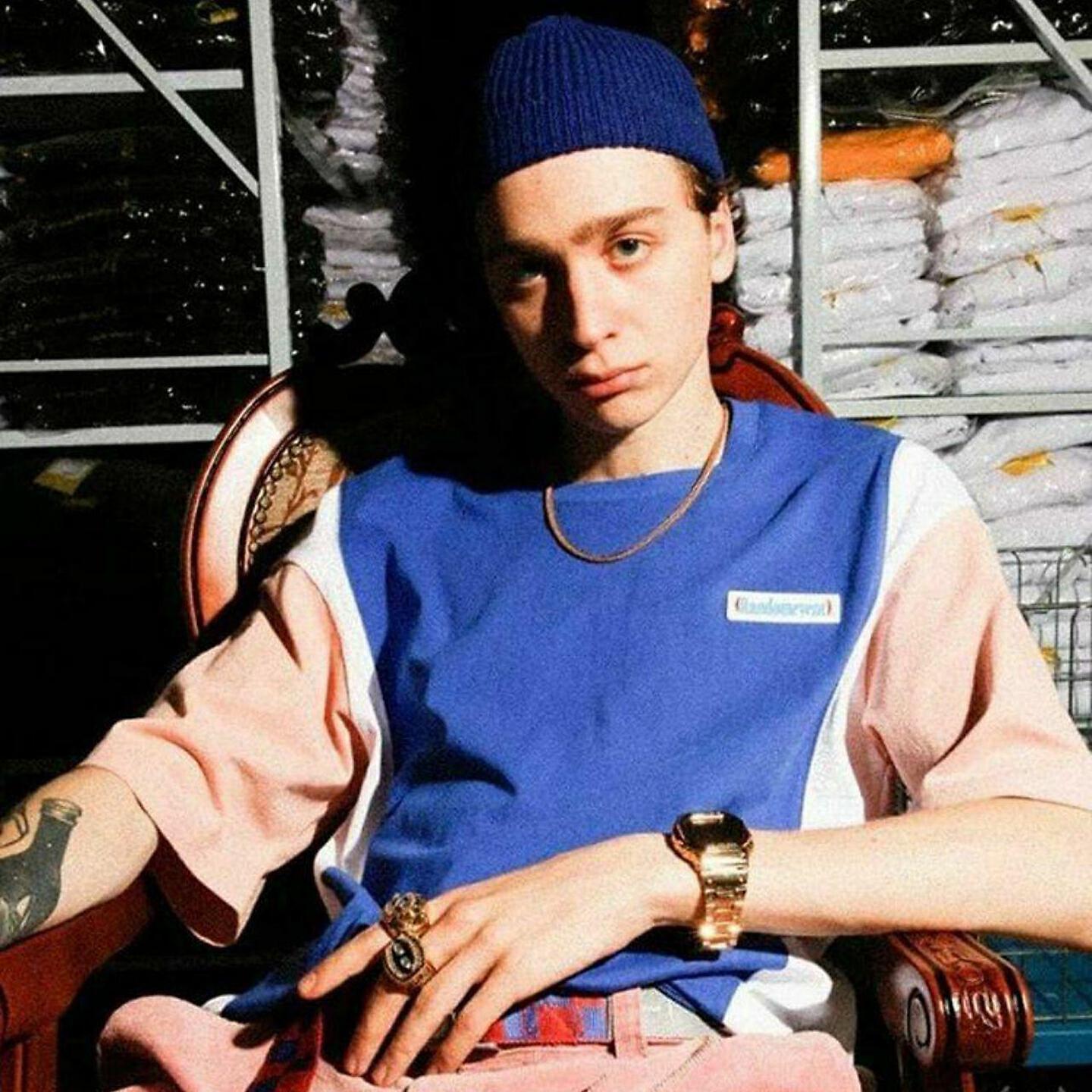 вышел покурить - пропущенный звонок